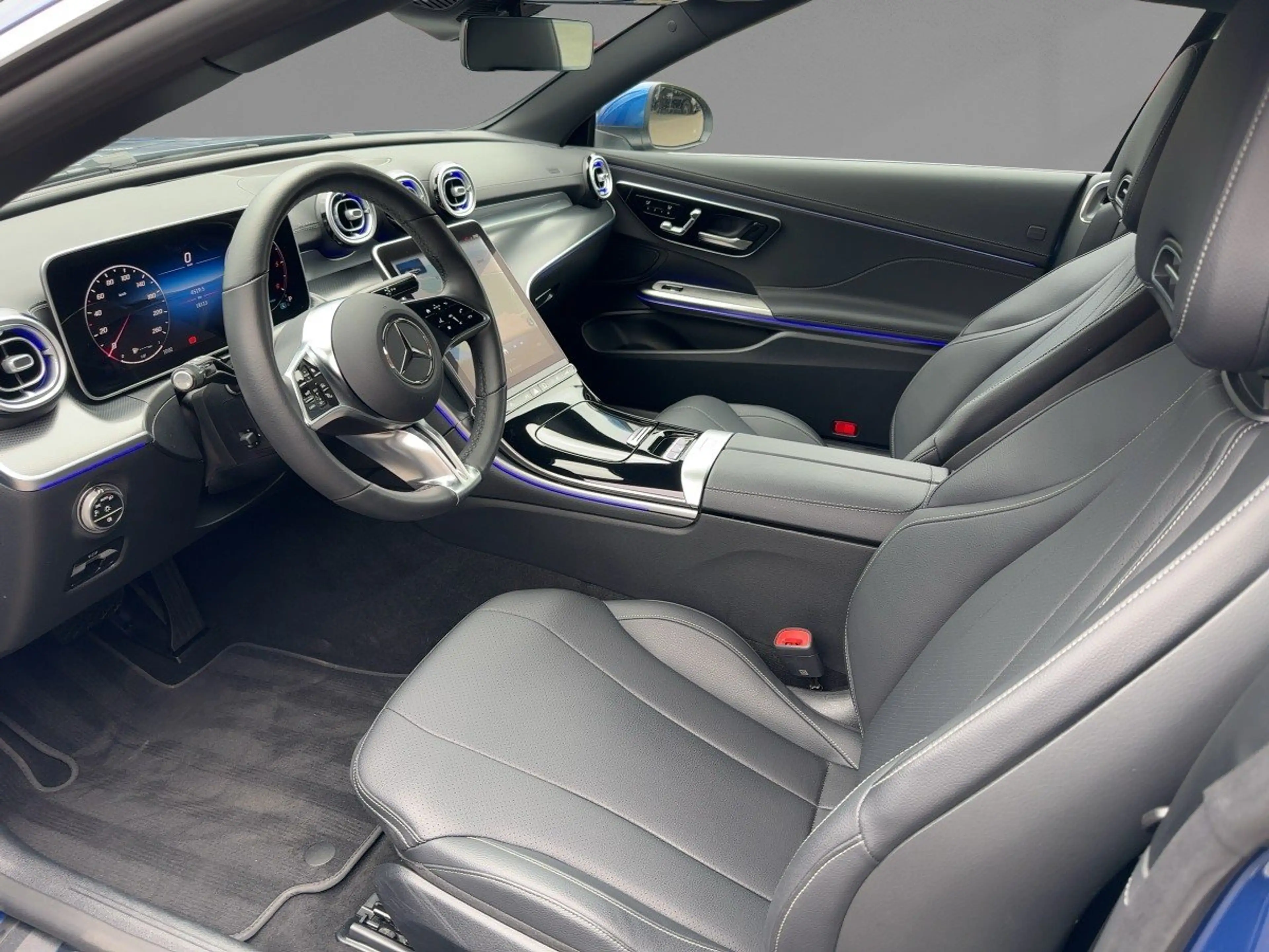 Mercedes-Benz CLE 220 d Cabriolet AVANTGARDE LED LRHZG Distr — photo 8