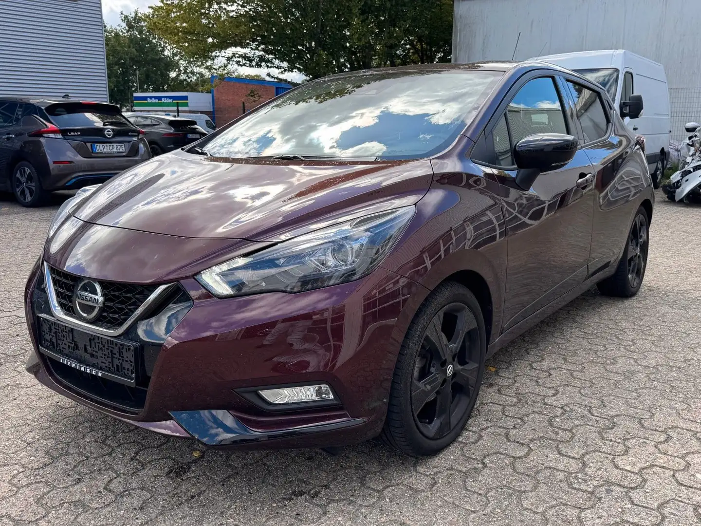 Nissan Micra N-Sport Rot - 1