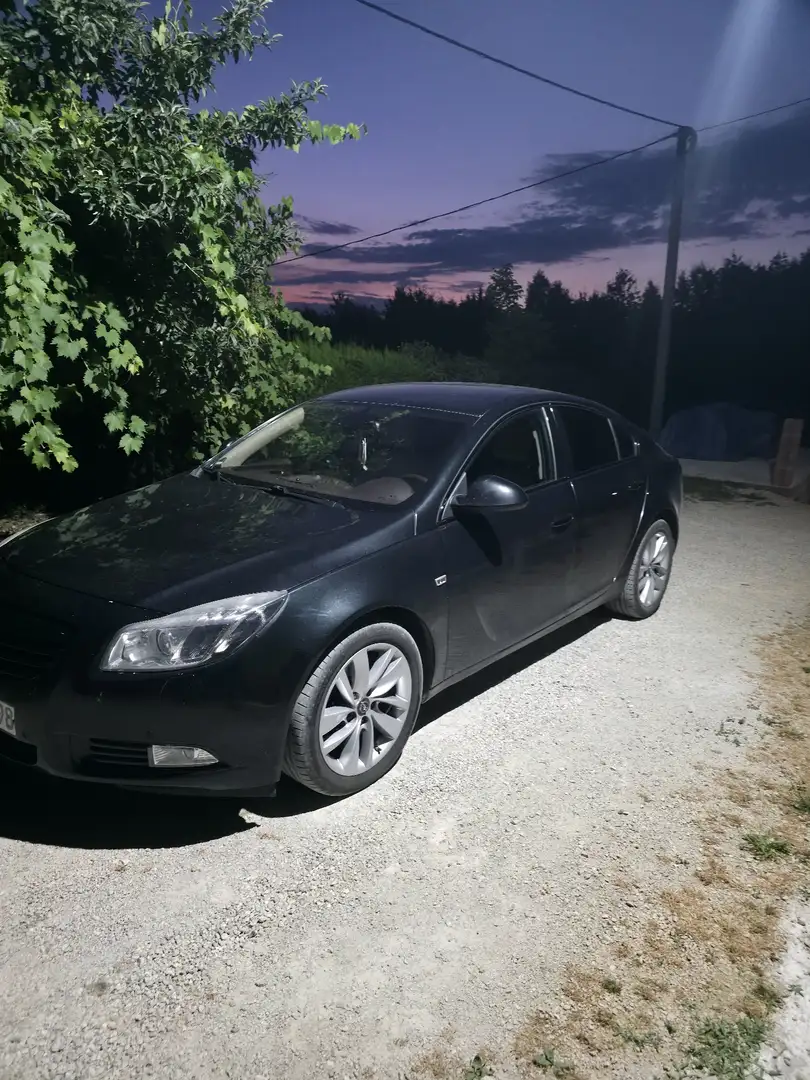Opel Insignia 2.8 Benzin V6 4x4 Noir - 2