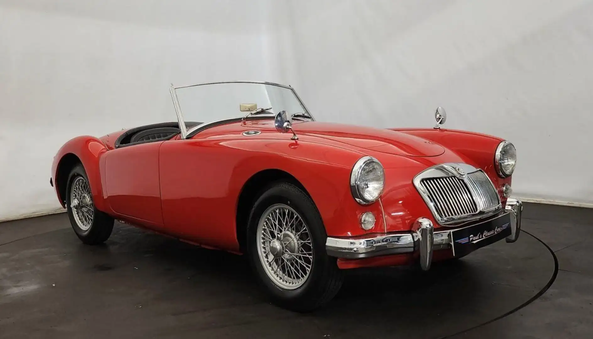 MG MGA A 1500 cabriolet Rouge - 1