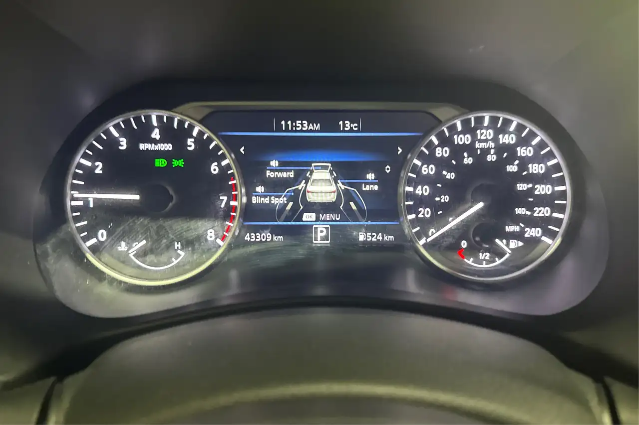 Nissan Sentra снимка Nissan Sentra