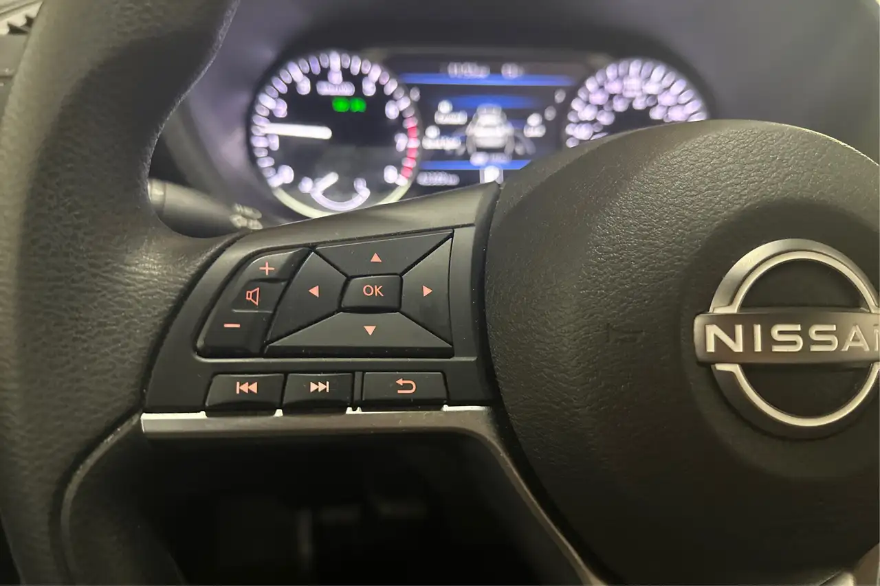 Nissan Sentra снимка Nissan Sentra