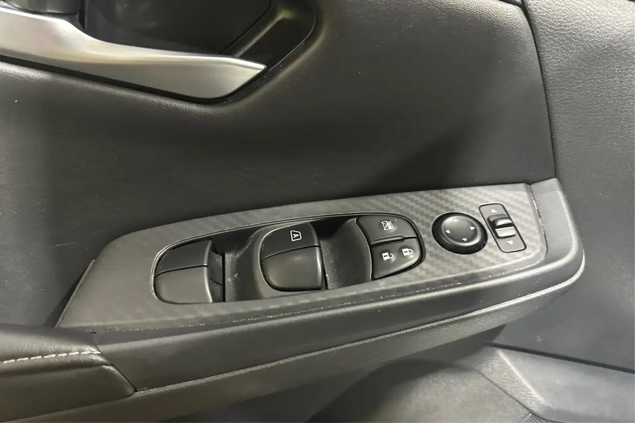 Nissan Sentra снимка Nissan Sentra