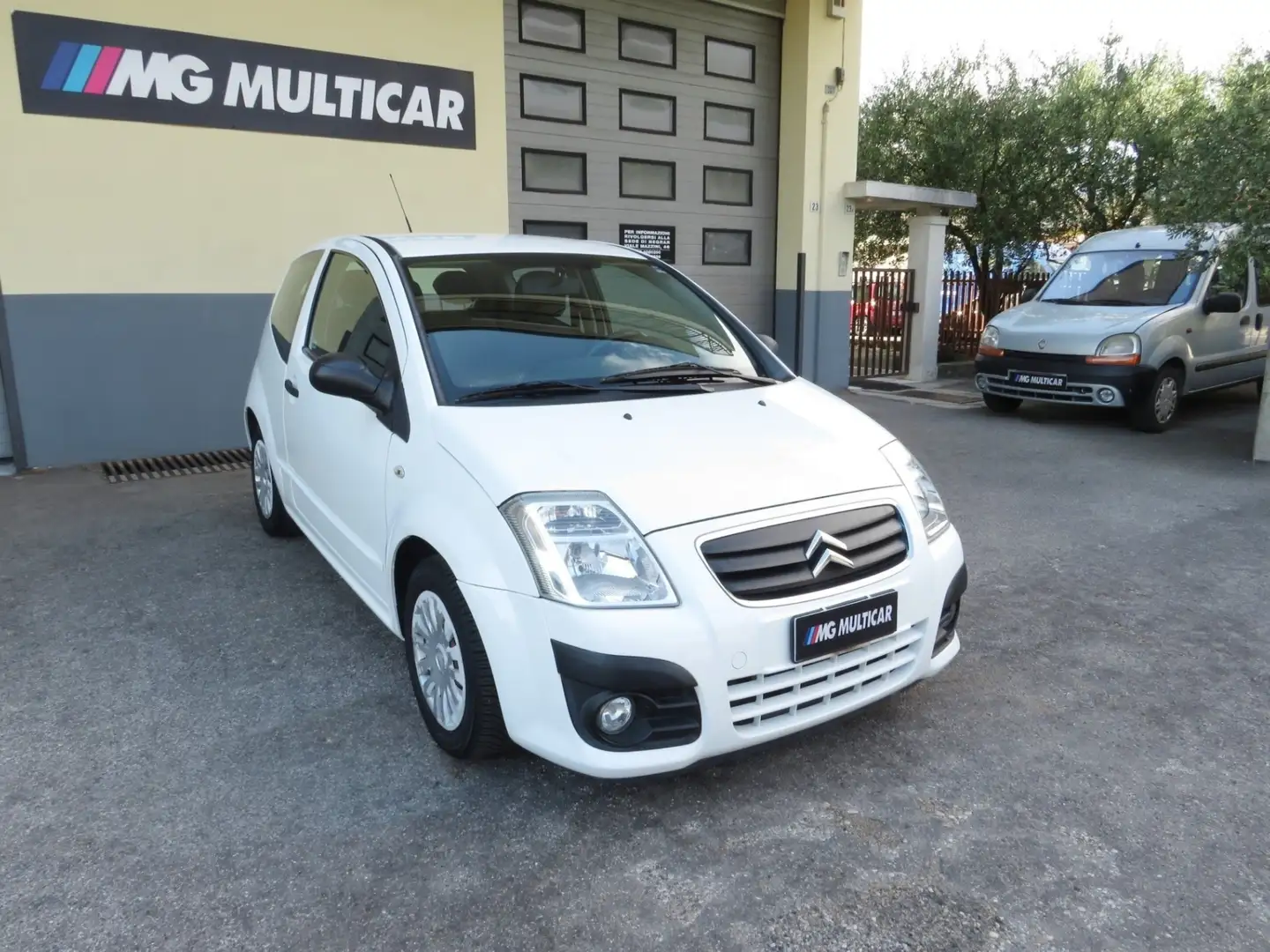 Citroen C2 1.1 Elegance km 121600 cinghie nuove/1proprietario Bianco - 1