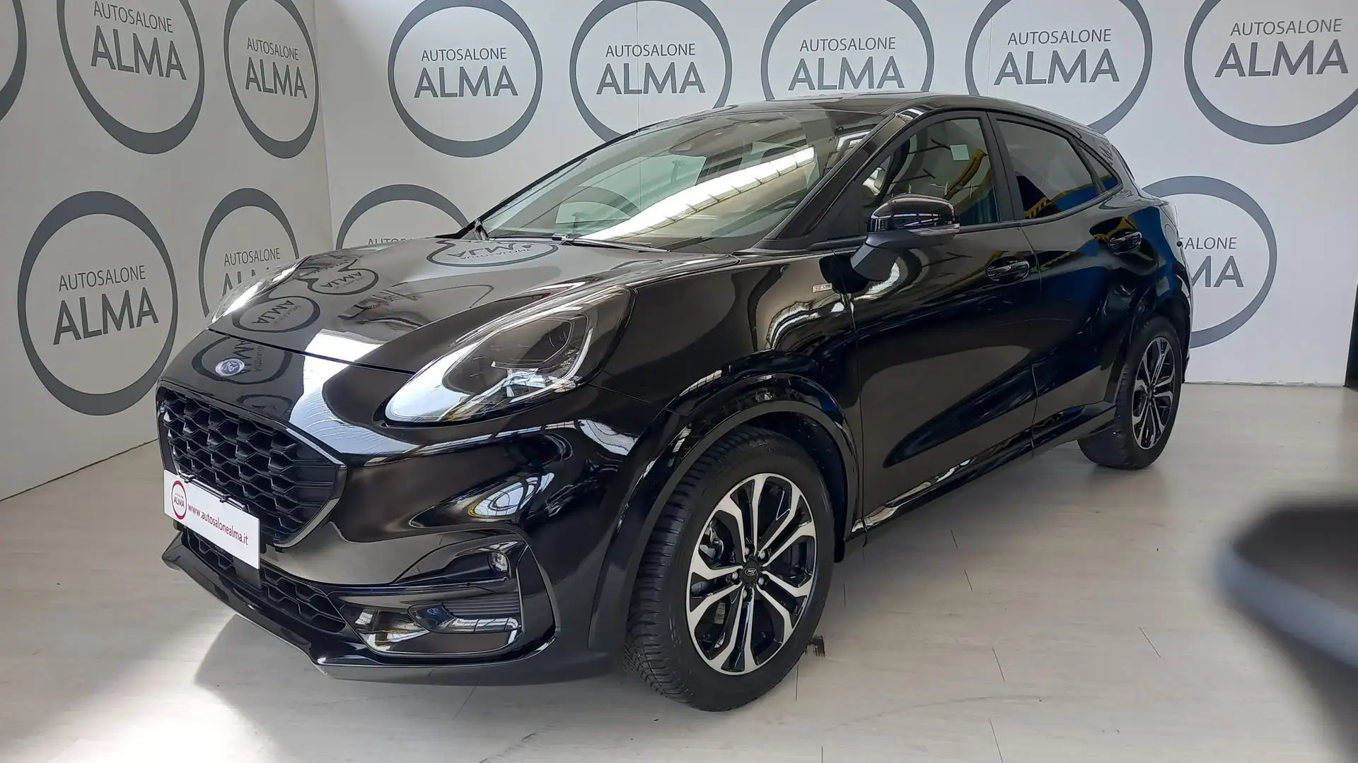 Ford Puma 1.0 EcoBoost Hybrid 125 CV S&S aut. ST-Line Zwart - 1