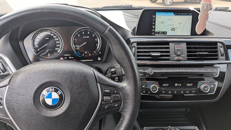BMW 118 i Edition M Sport Shadow — photo 10