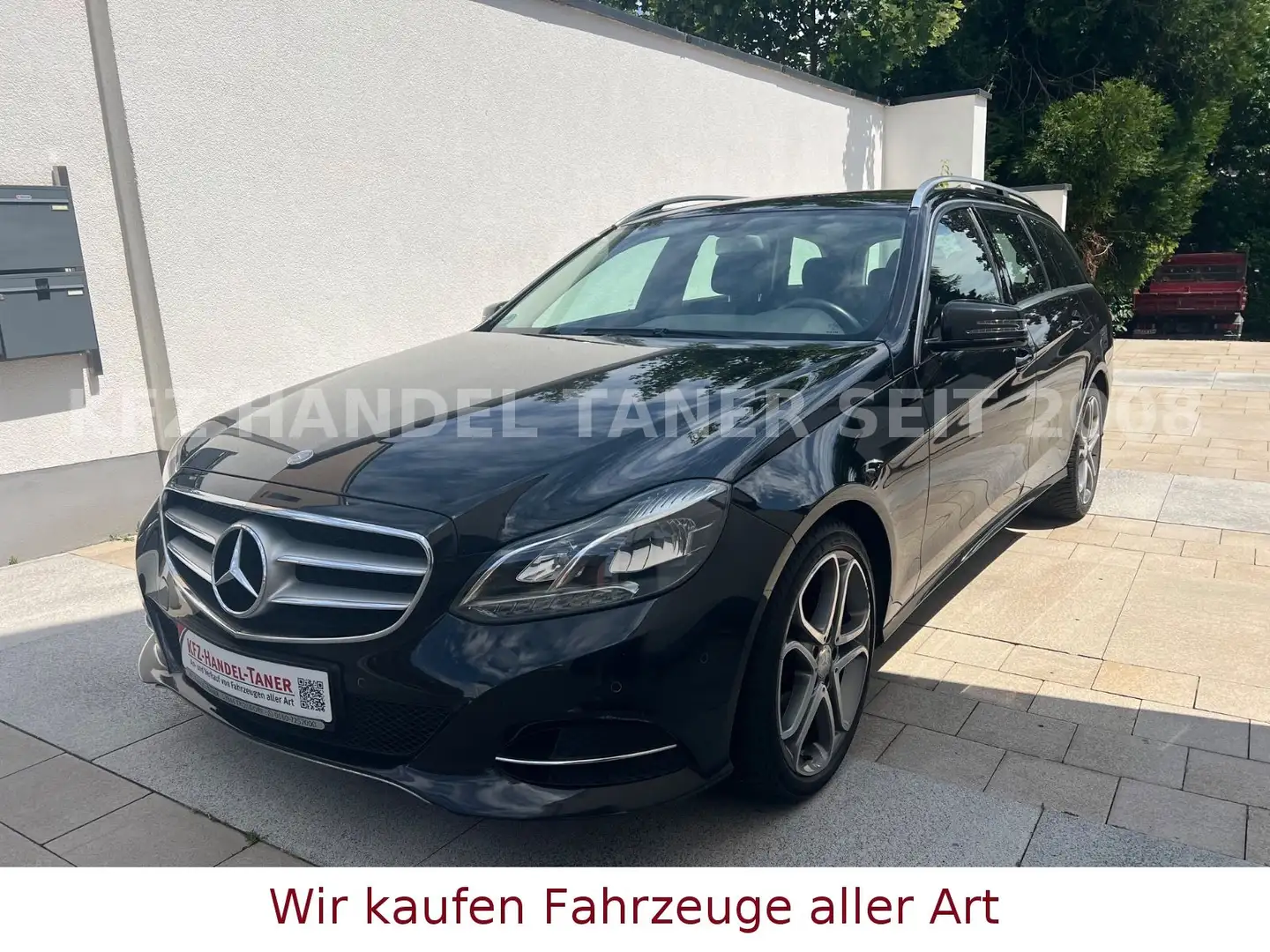 Mercedes-Benz E 200 T-Modell E 200 CGI BlueEfficiency Noir - 2