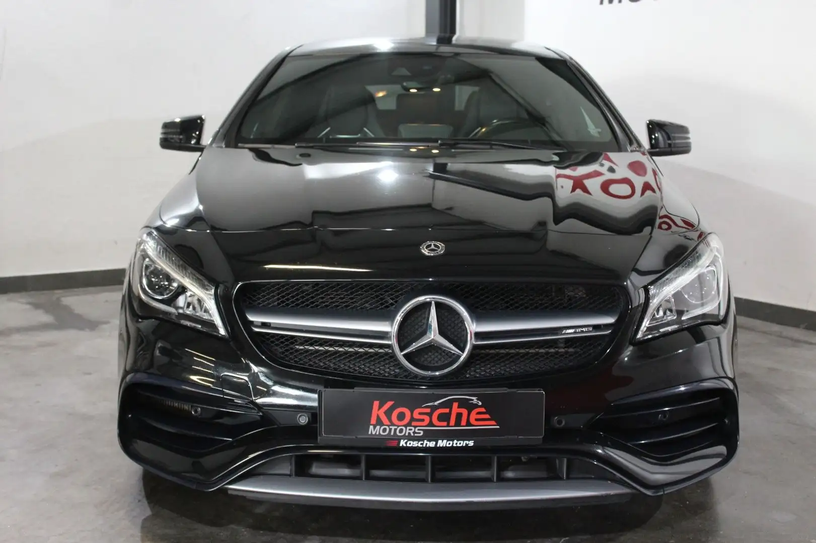 Mercedes-Benz CLA 45 AMG Shooting Brake Pano Performance Sitze Schwarz - 2