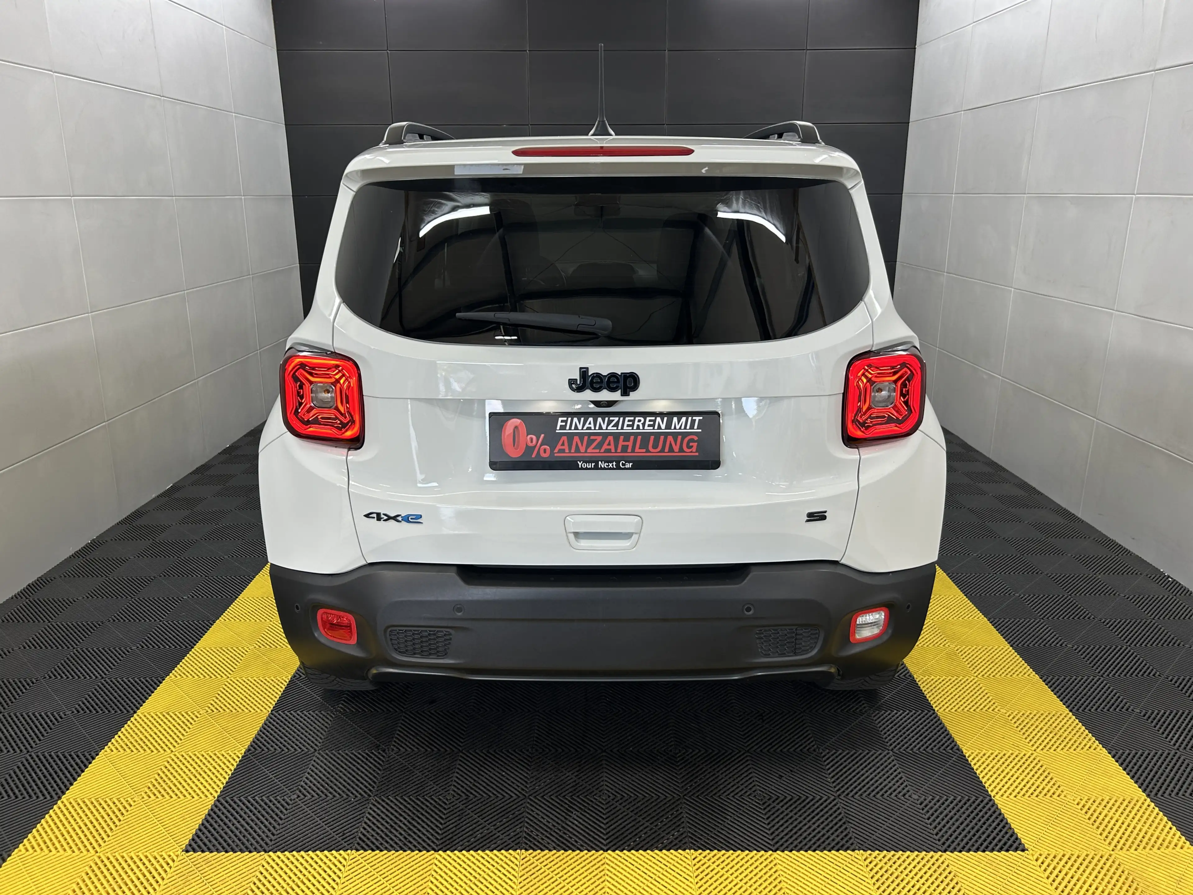 Jeep Renegade S Plug-In-Hybrid 4xe+Pano+Matrix+Leder — photo 5