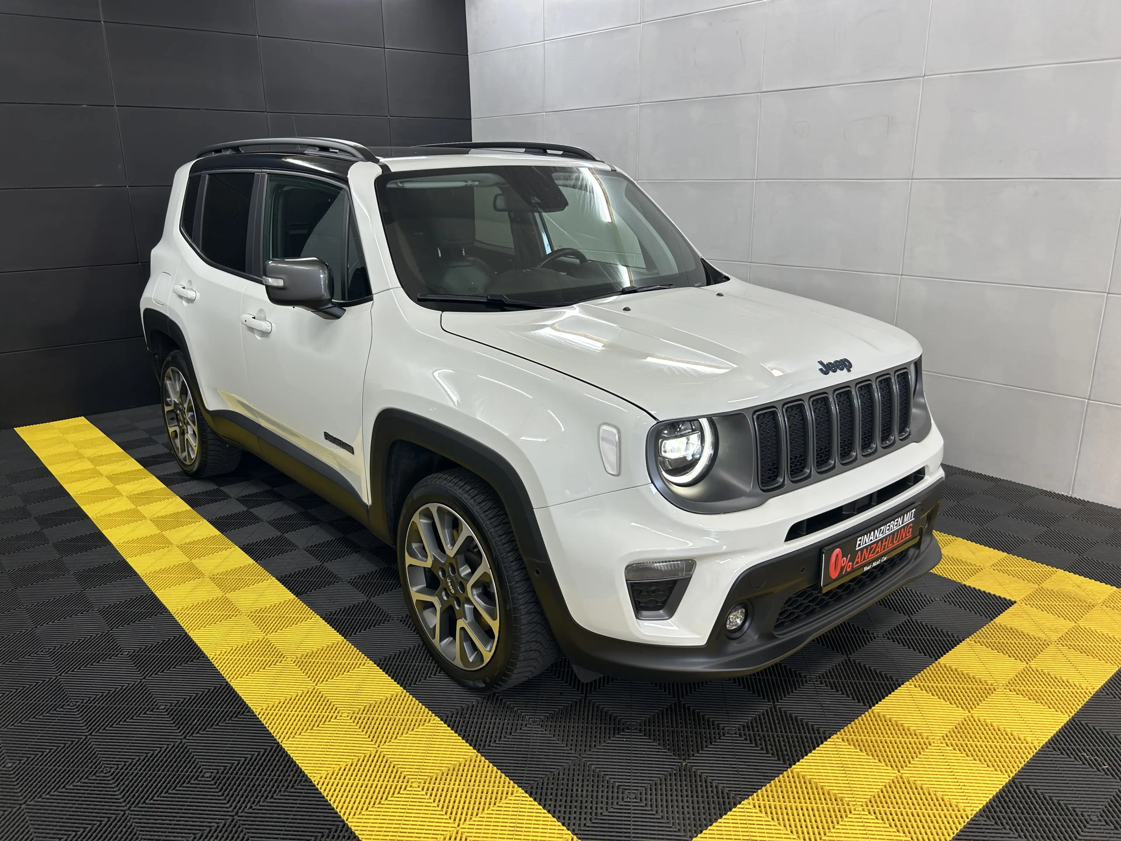 Jeep Renegade S Plug-In-Hybrid 4xe+Pano+Matrix+Leder — photo 3
