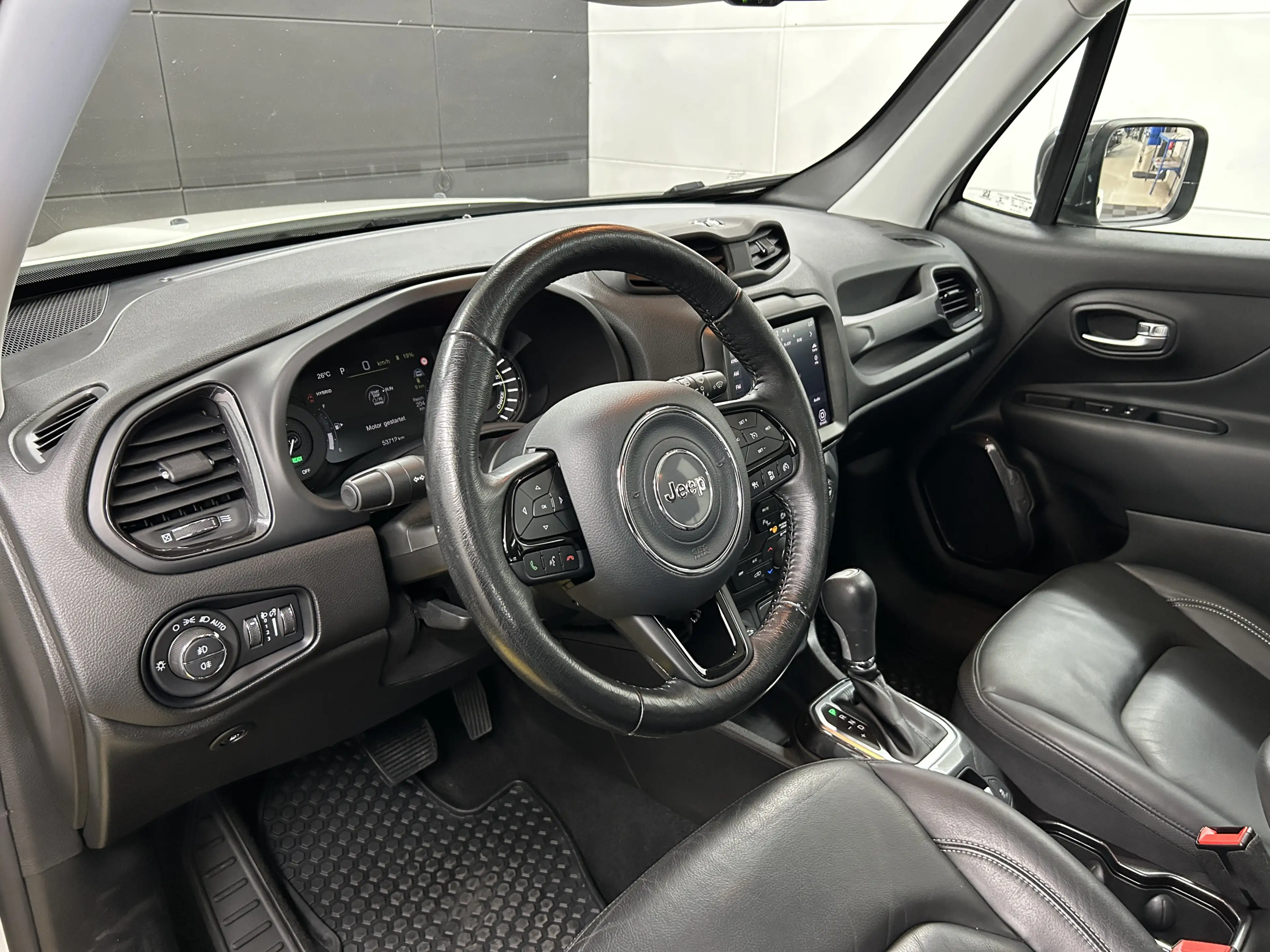 Jeep Renegade S Plug-In-Hybrid 4xe+Pano+Matrix+Leder — photo 7
