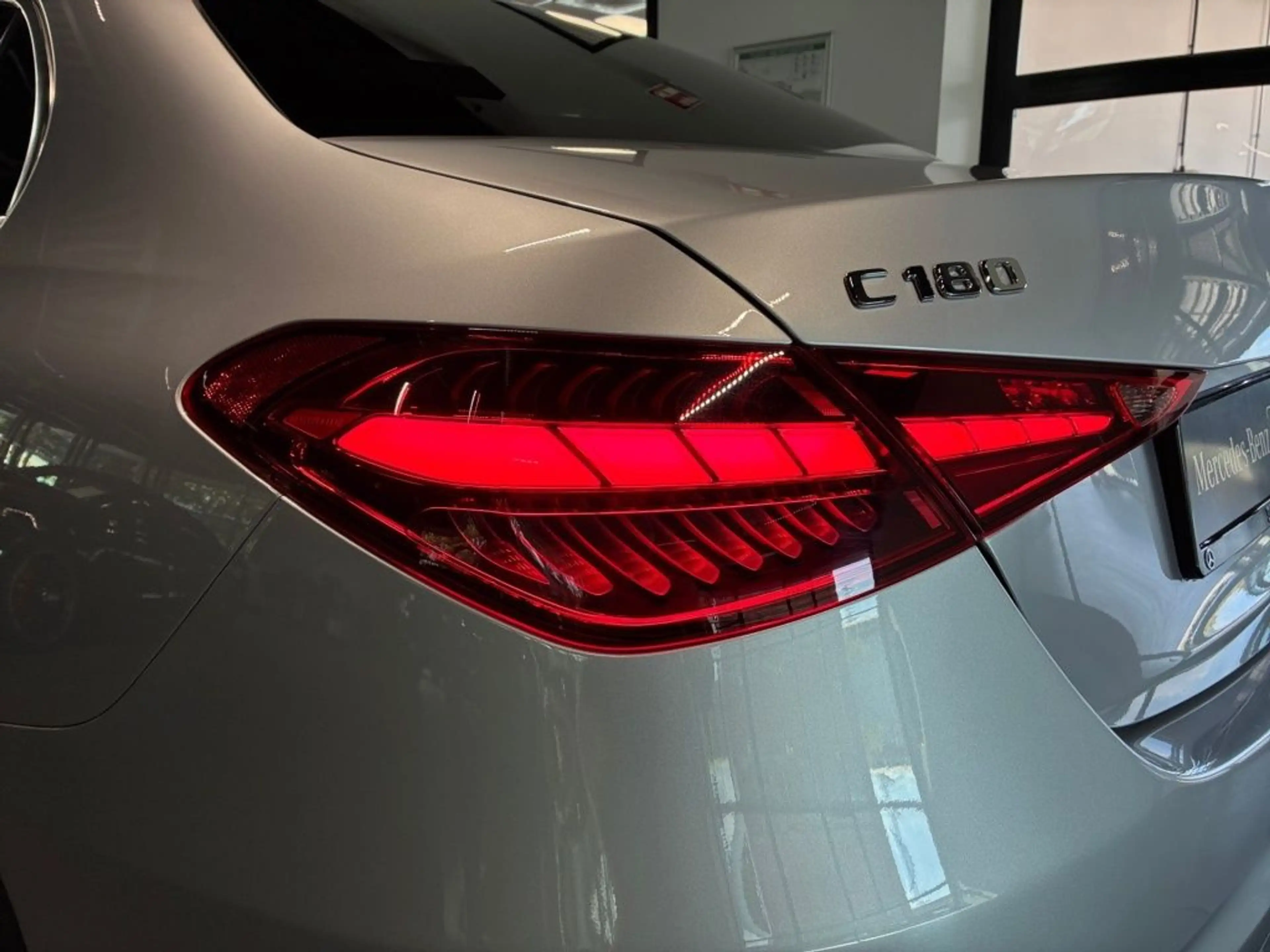 Mercedes-Benz C 180 Avantgarde - Panorama - AHK - 360 Kamera — photo 10