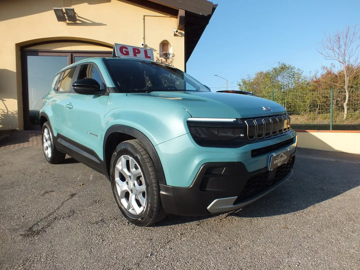 Jeep Avenger 1.2 GPL 100 CV NAVI-ADAPTIV..CRUIS C.-PORTEL.ELET. Bleu - 1