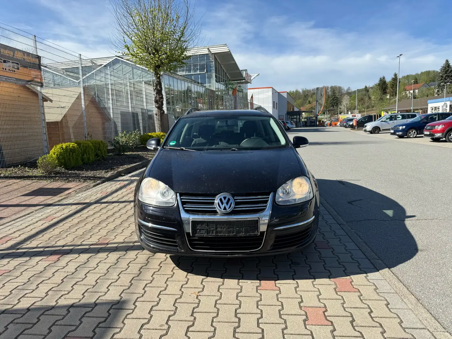 Volkswagen Golf crna - 2