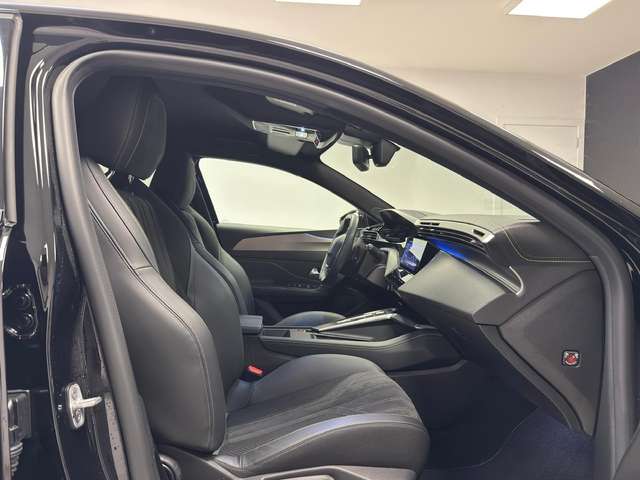 Peugeot 308 — photo 12