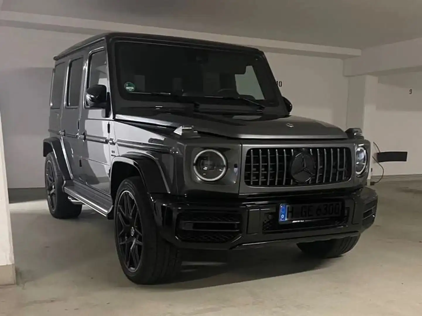 Mercedes-Benz G 63 AMG G AMG G 63 AMG Speedshift 9G-TRONIC Exclusive Grau - 1