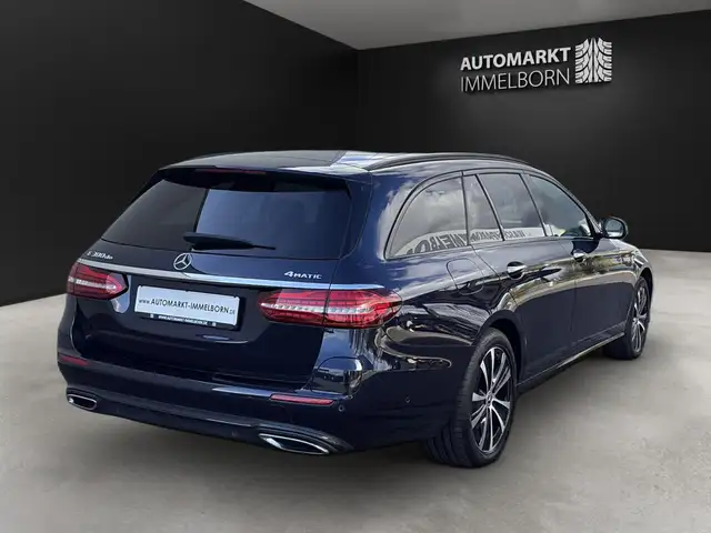 Mercedes-Benz E-Class view 7