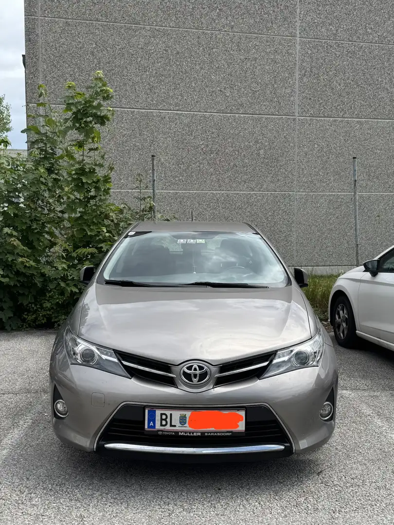 Toyota Auris 1,4 D-4D Style - 1