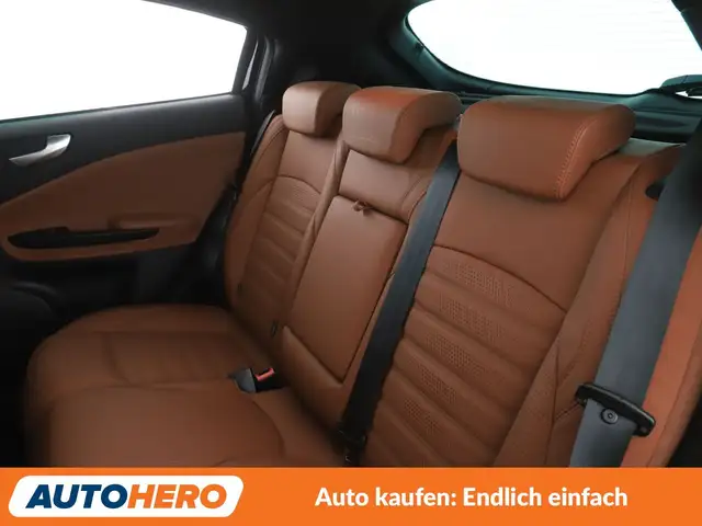 Alfa Romeo Giulietta view 14