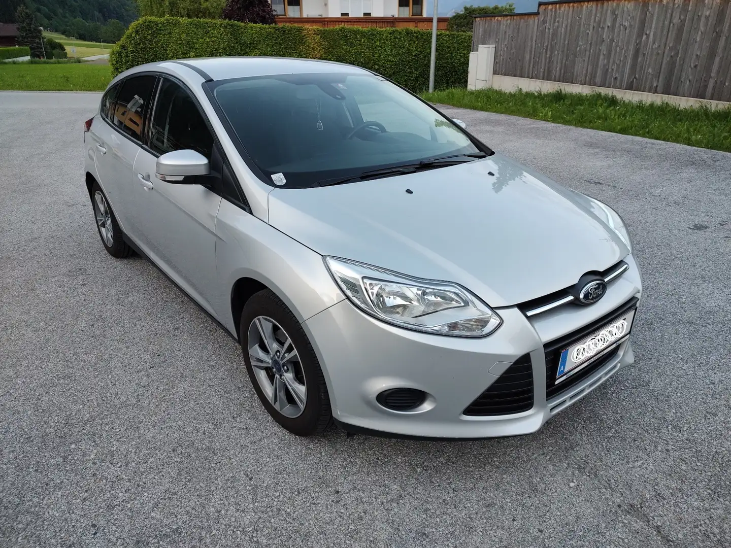 Ford Focus Easy 1,0 EcoBoost Silber - 1