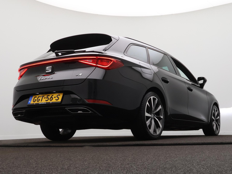 SEAT Leon Sportstourer 1.5 eTSI FR Business Intense | Panoda — photo 11