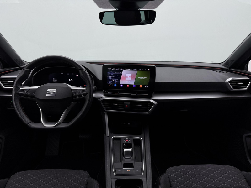 SEAT Leon Sportstourer 1.5 eTSI FR Business Intense | Panoda — photo 13