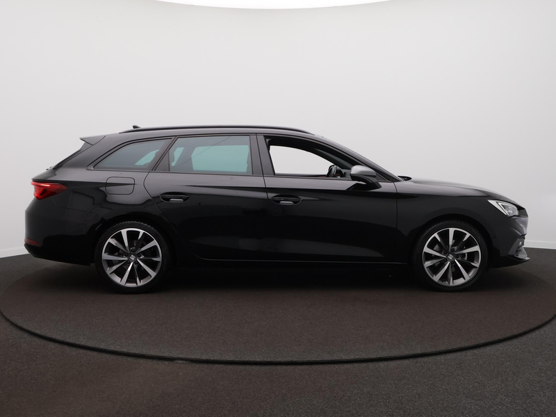 SEAT Leon Sportstourer 1.5 eTSI FR Business Intense | Panoda — photo 5