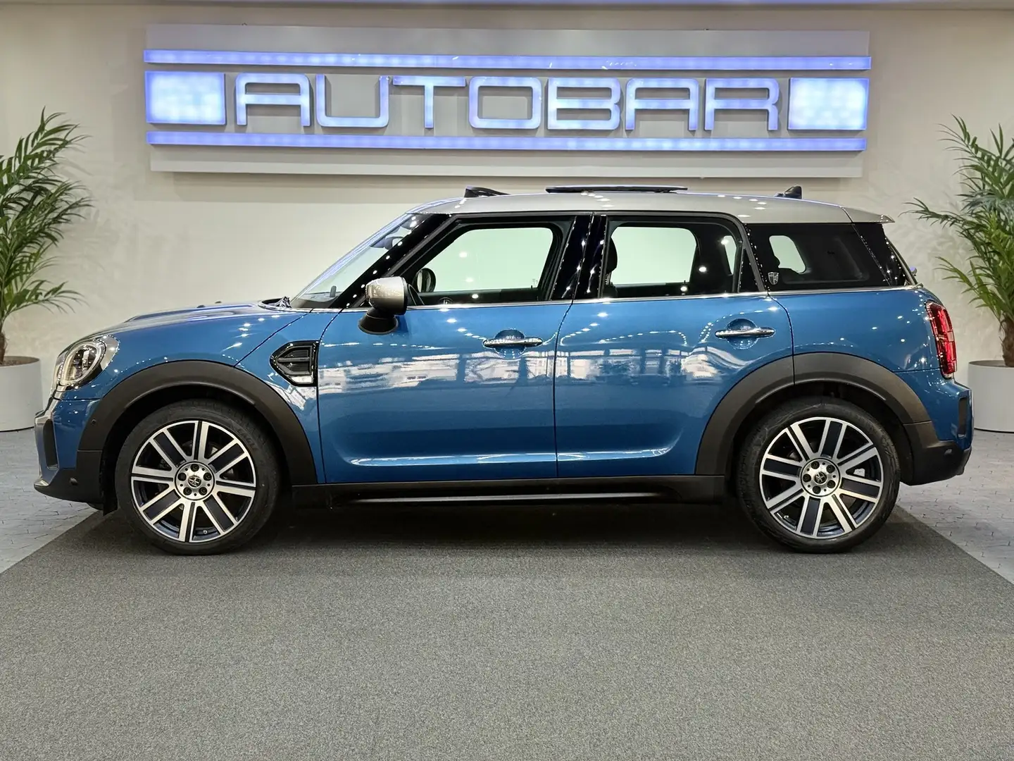 MINI Cooper Countryman Yours Trim PREMIUM*PANO*HUD Bleu - 2