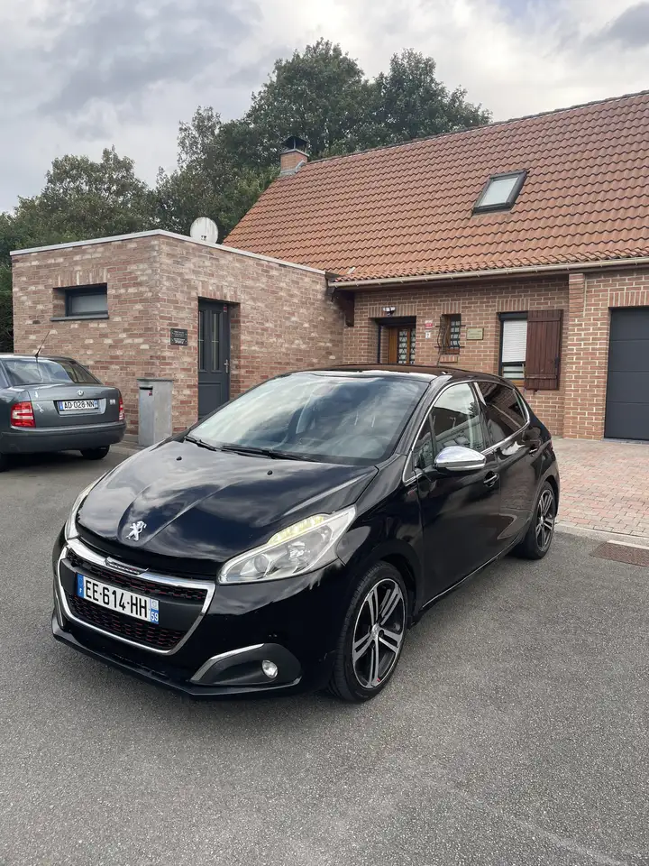 Peugeot 208 1.6 120chv GT LINE