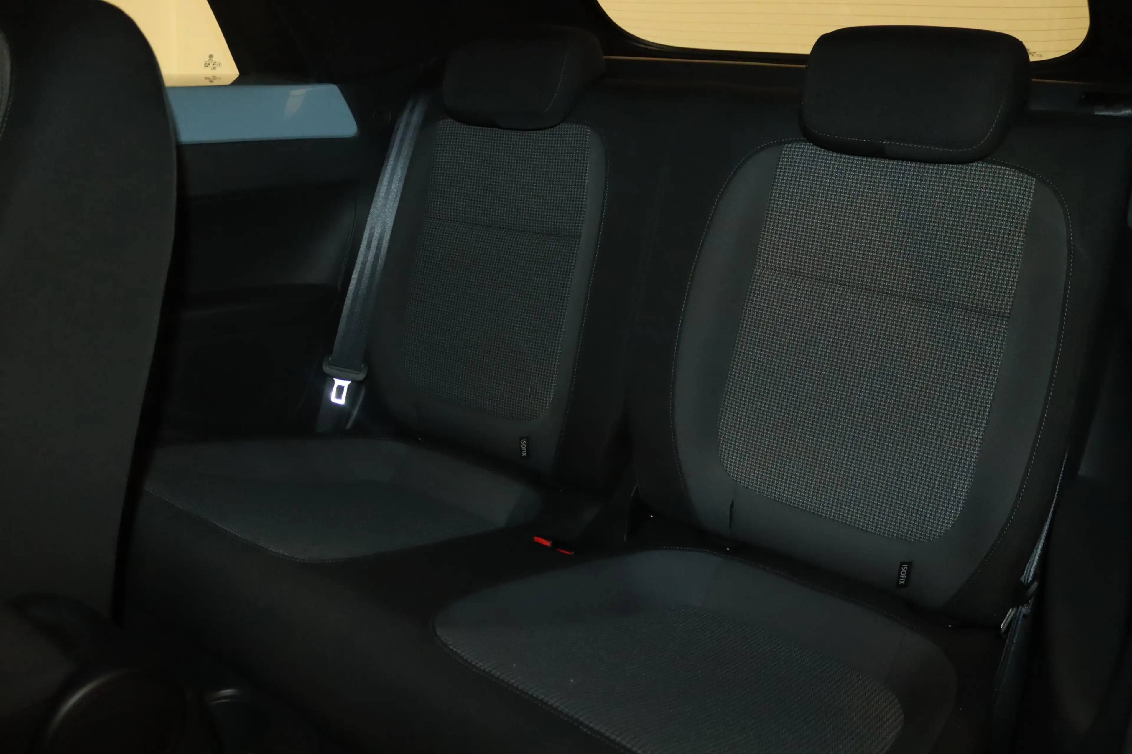 Volkswagen Beetle 1.4 Cabrio Design-Navigation-Klimaa.-MP3 — photo 15