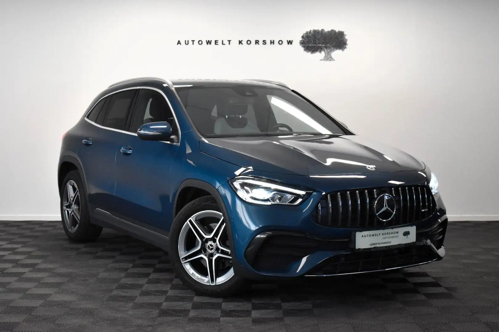 Mercedes-Benz GLA 220 d AMG-LINE *KAMERA *LED *VIRTUAL * Blue - 1
