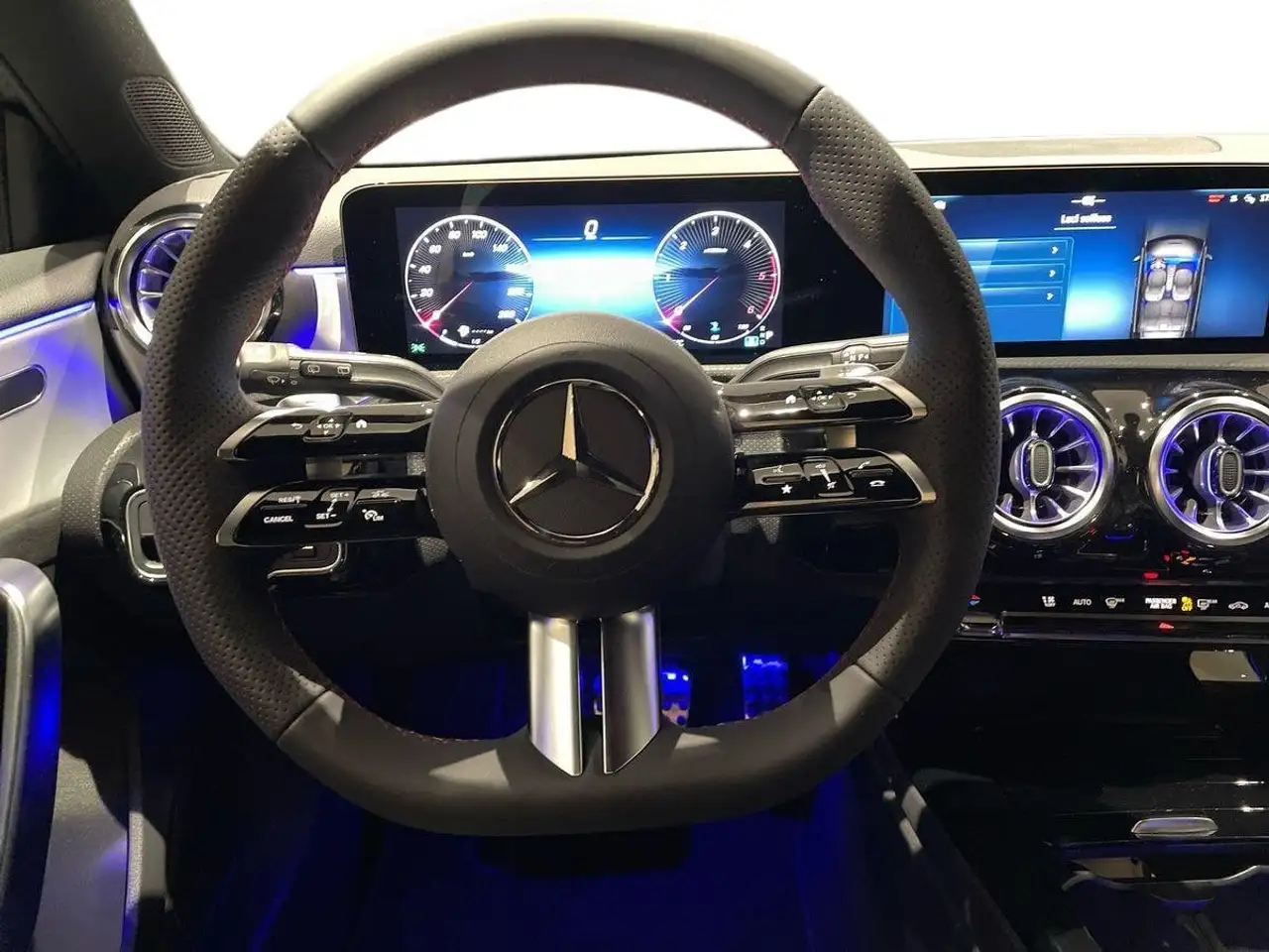 Mercedes-Benz A-Class 2026 — фото 11