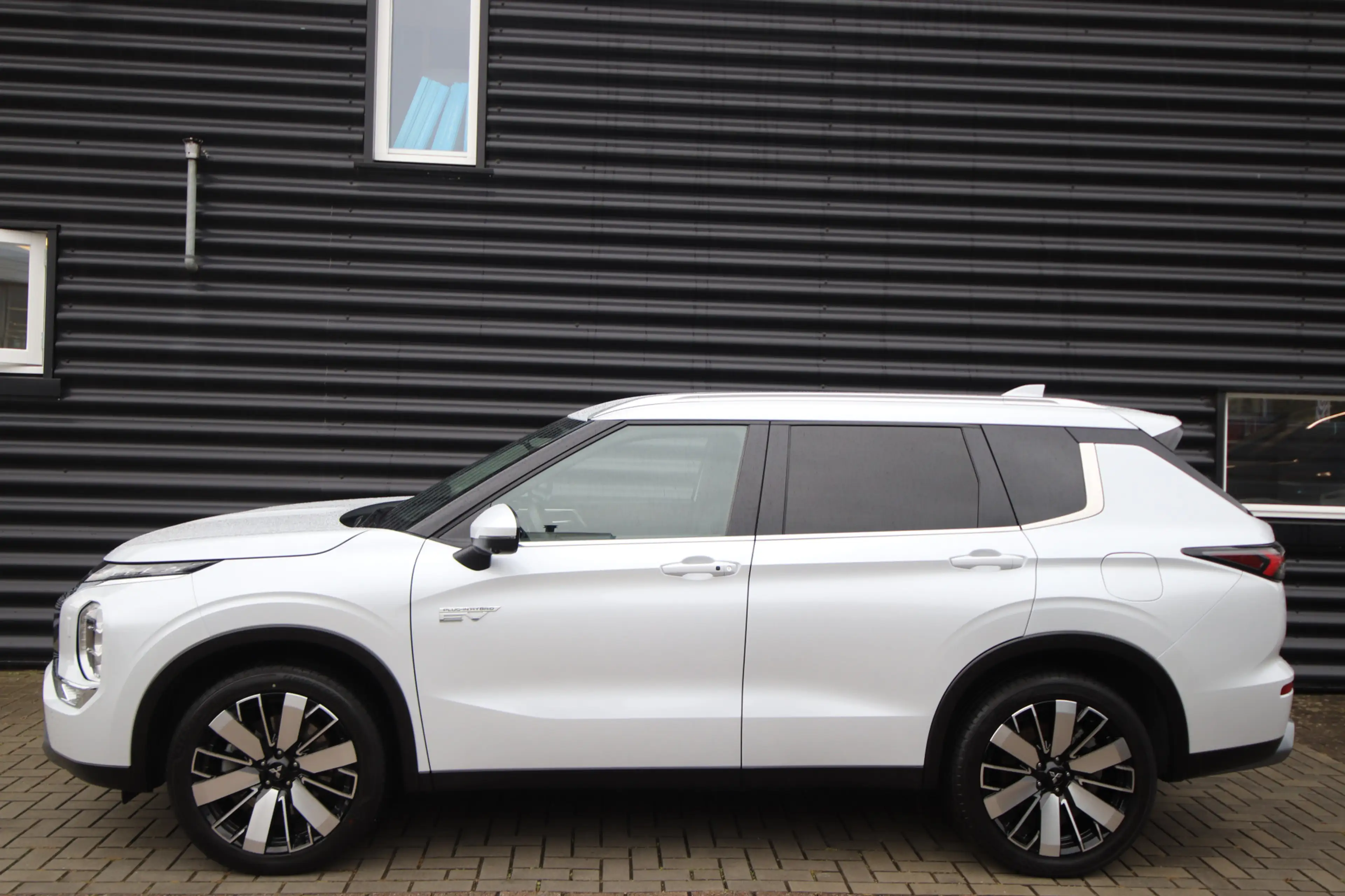Mitsubishi Outlander 2.4 PHEV Business Edition 1e Eig. Afn. Trekhaak, W — photo 16
