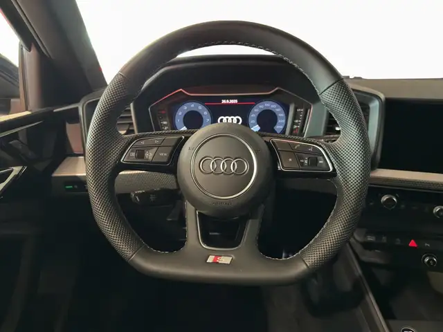 Audi A1 view 12
