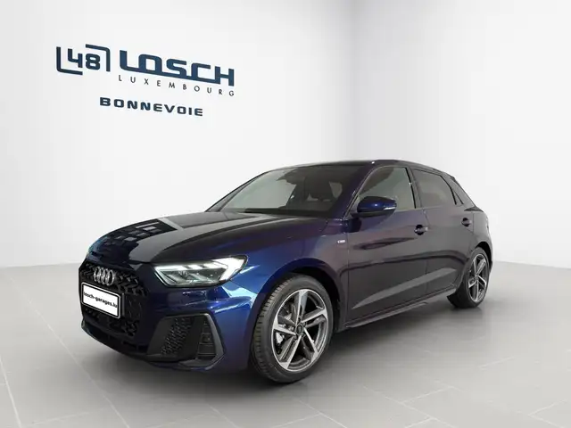Audi A1 view 3