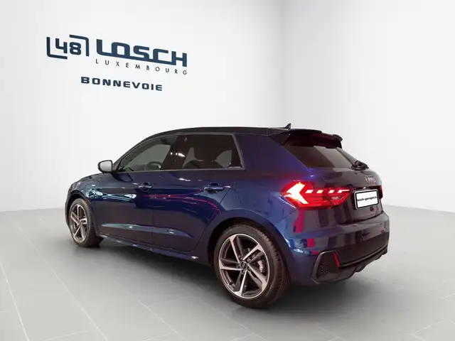 Audi A1 view 4