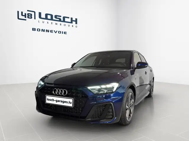 Audi A1 view 2