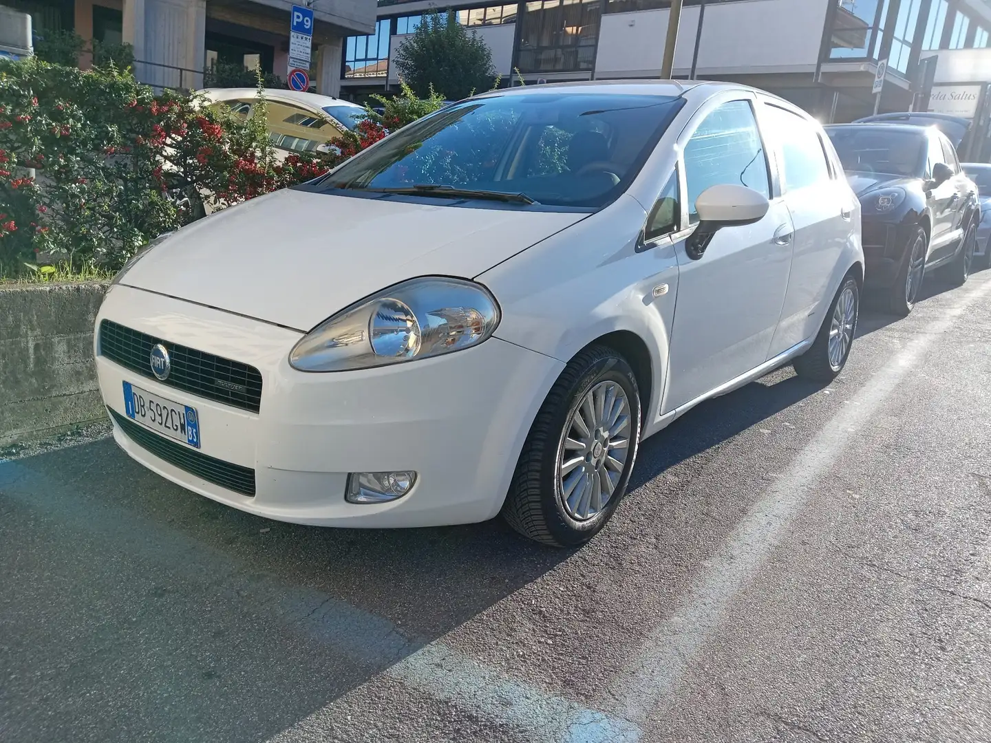 Fiat Punto 3p 1.9 mjt HGT Bianco - 1