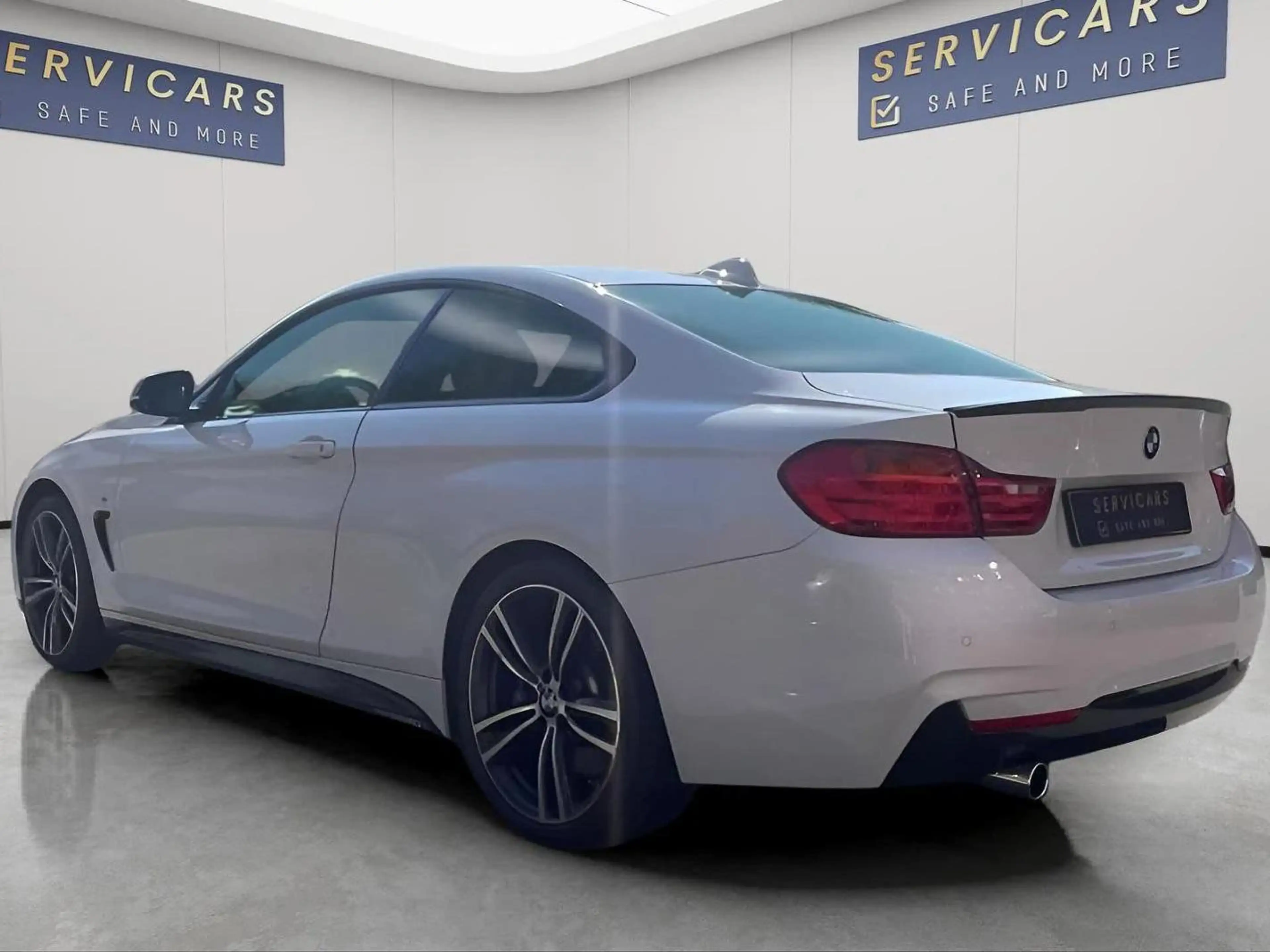 BMW 418 Coupé d/Pack M Performance/12 mois de garantie — photo 4