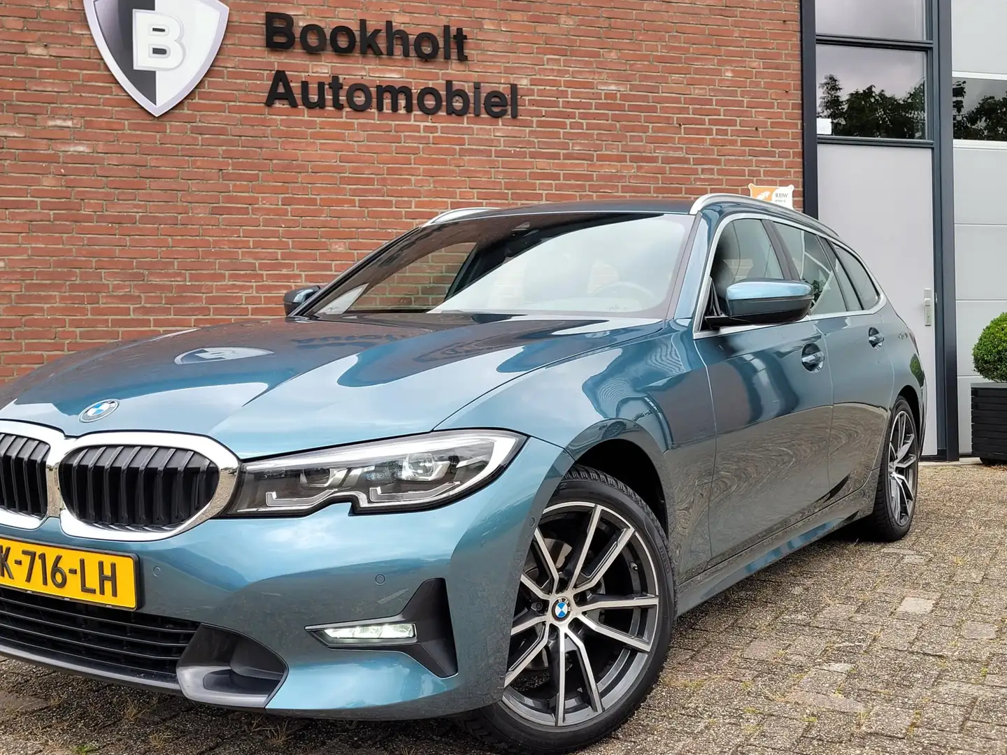 BMW 320 3-serie Touring 320i Sport-Line, Camera, M-stuur, Blau - 2