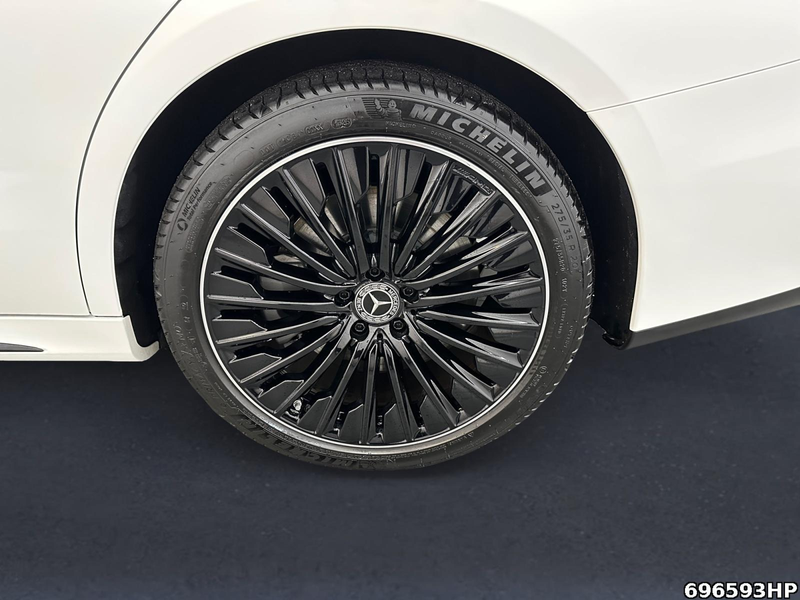 Mercedes-Benz E 400 e 4M AMG Night Pano 360° DIGITAL LIGHT 20" — photo 5