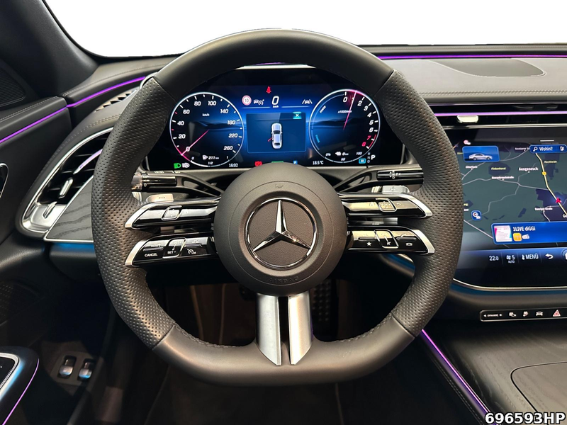 Mercedes-Benz E 400 e 4M AMG Night Pano 360° DIGITAL LIGHT 20" — photo 13