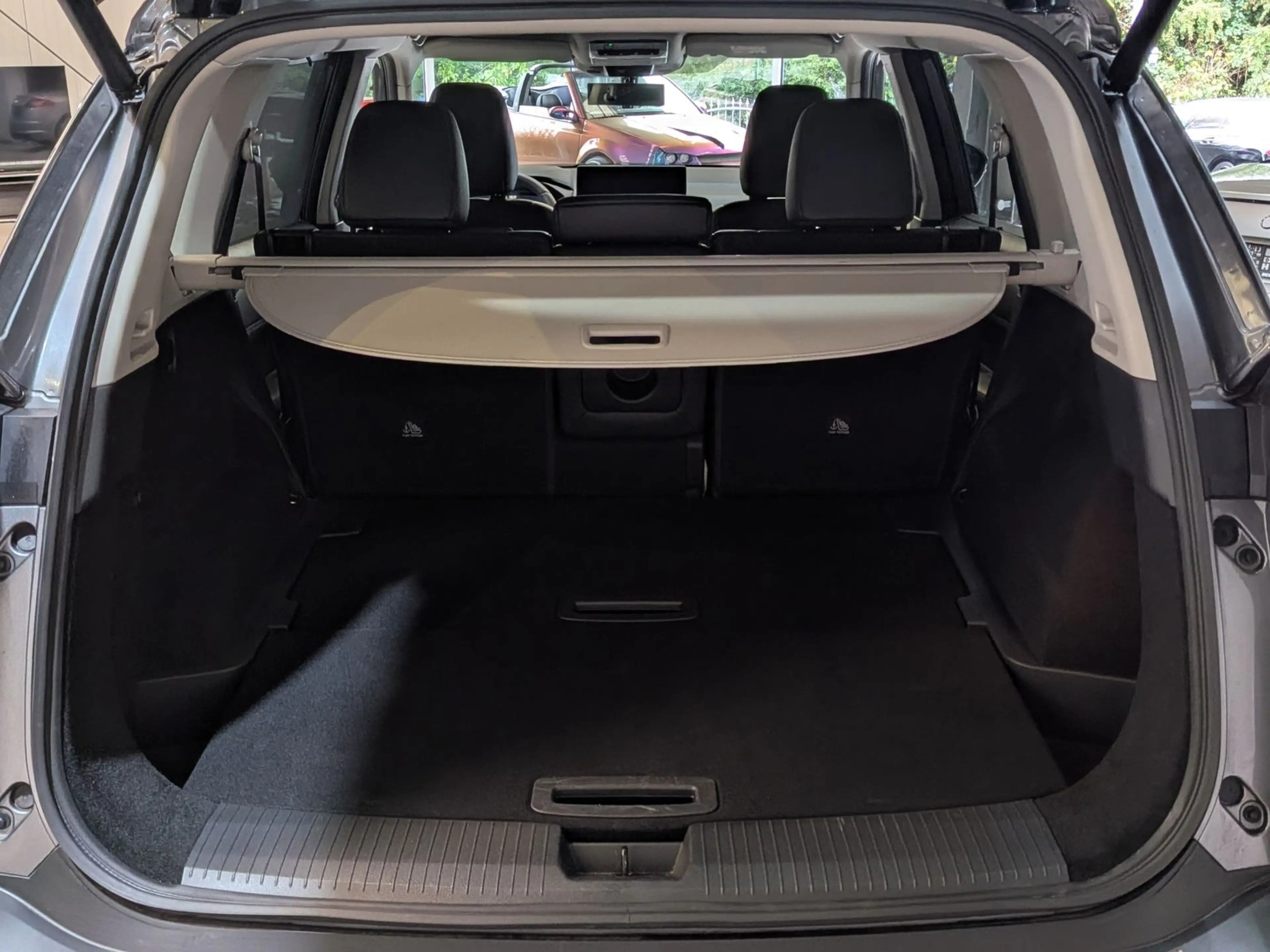 Nissan X-Trail 1.5 e-Power e-4 Tekna Bose HUD LED+ 20" — photo 13
