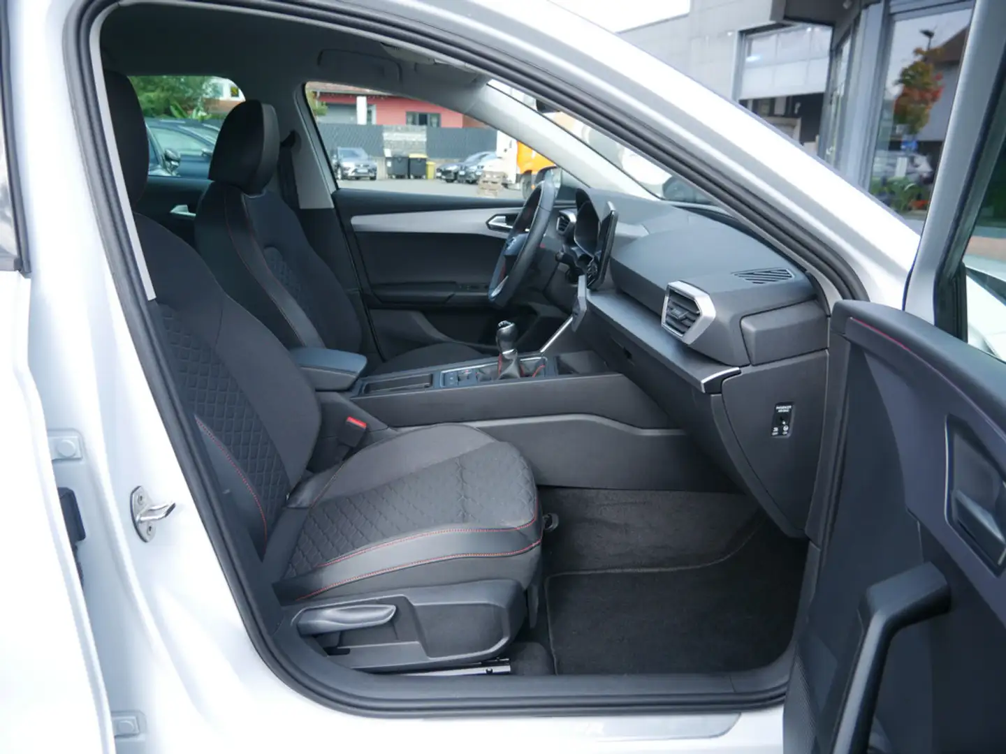 SEAT Leon 1.5 TSI FR KEYLESS PDC SHZ NAVI ACC LED Weiß - 2