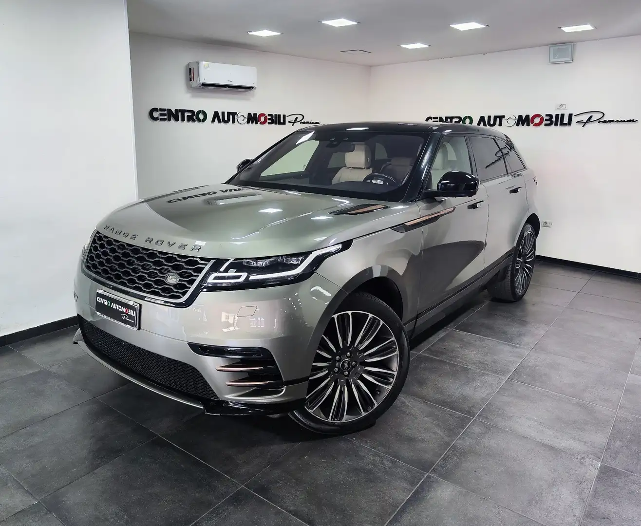 Land Rover Range Rover Velar Range Rover Velar 2.0D I4 240 CV R-Dynamic S Tetto Grau - 1