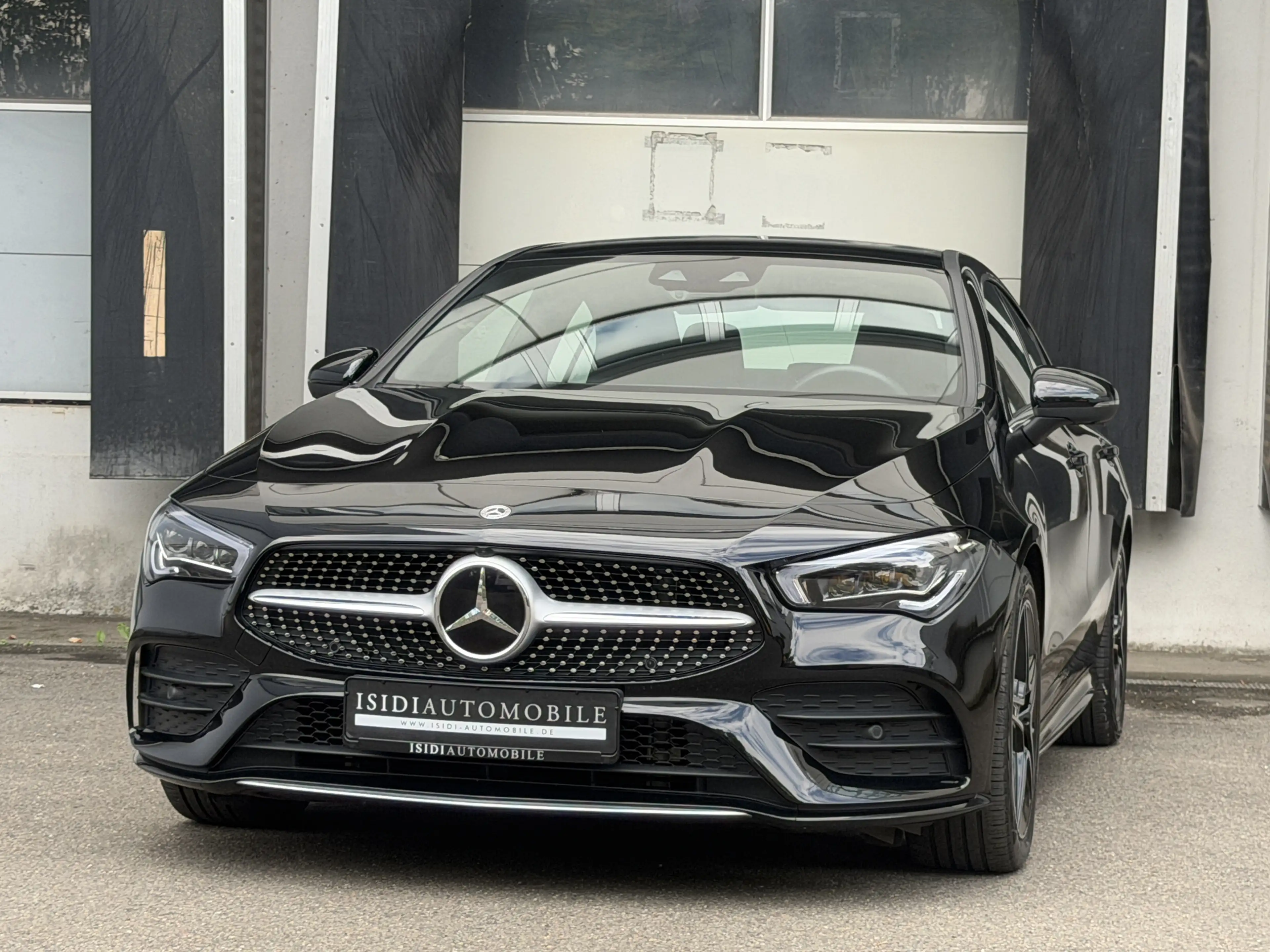 Mercedes-Benz CLA 220 Coupe 4-M AMG LED MBUX Distronic 360°