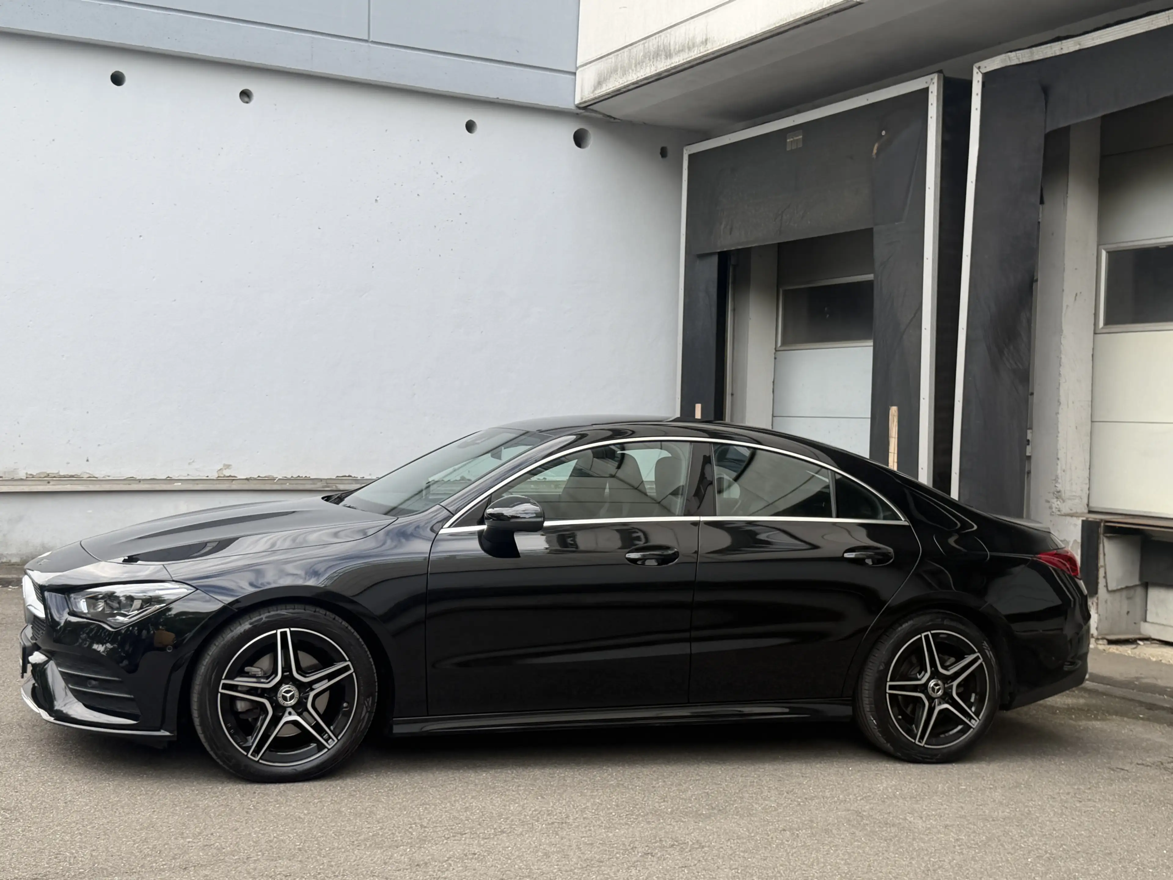 Mercedes-Benz CLA 220 Coupe 4-M AMG LED MBUX Distronic 360° — photo 3