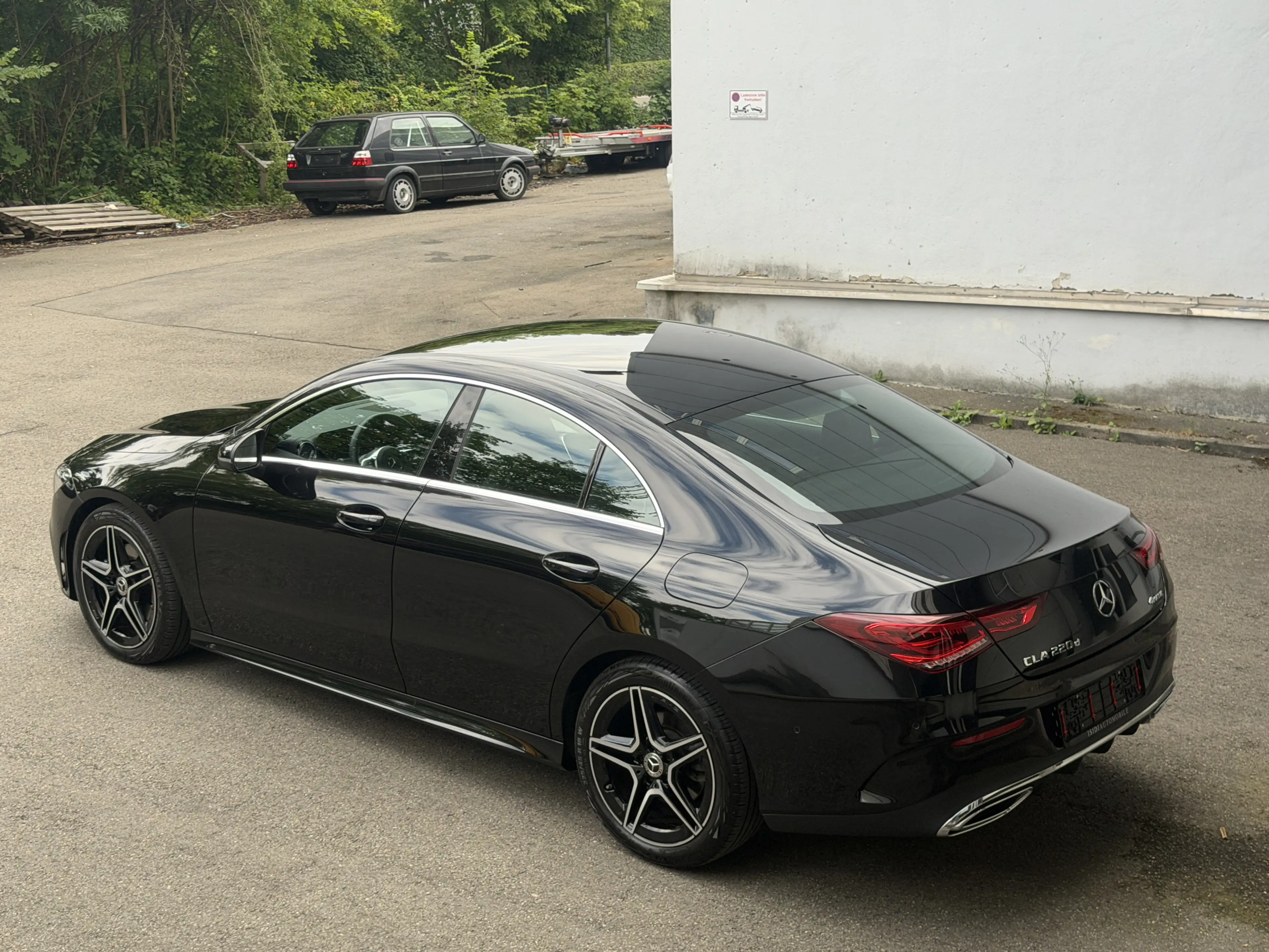 Mercedes-Benz CLA 220 Coupe 4-M AMG LED MBUX Distronic 360° — photo 4