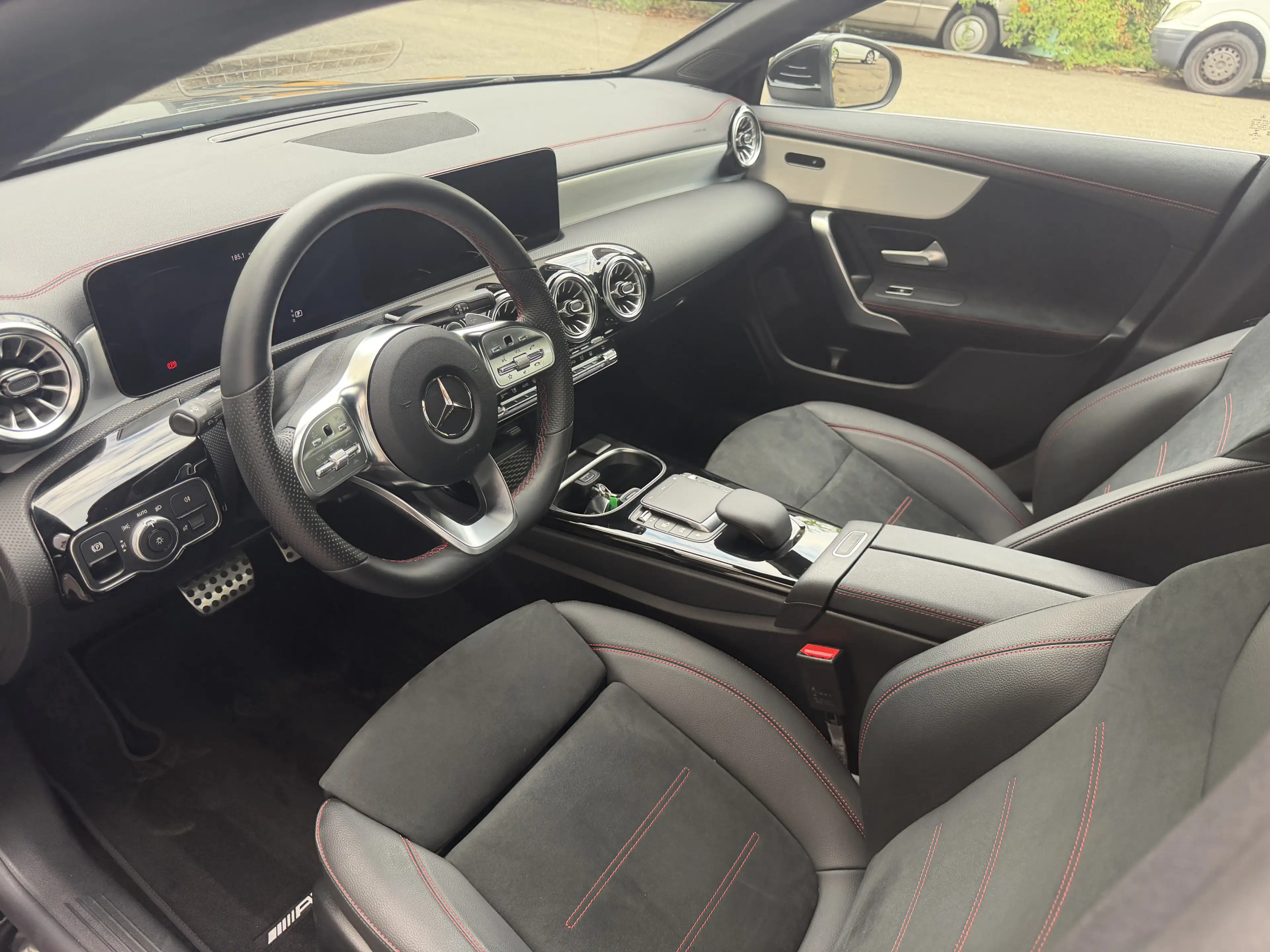 Mercedes-Benz CLA 220 Coupe 4-M AMG LED MBUX Distronic 360° — photo 12