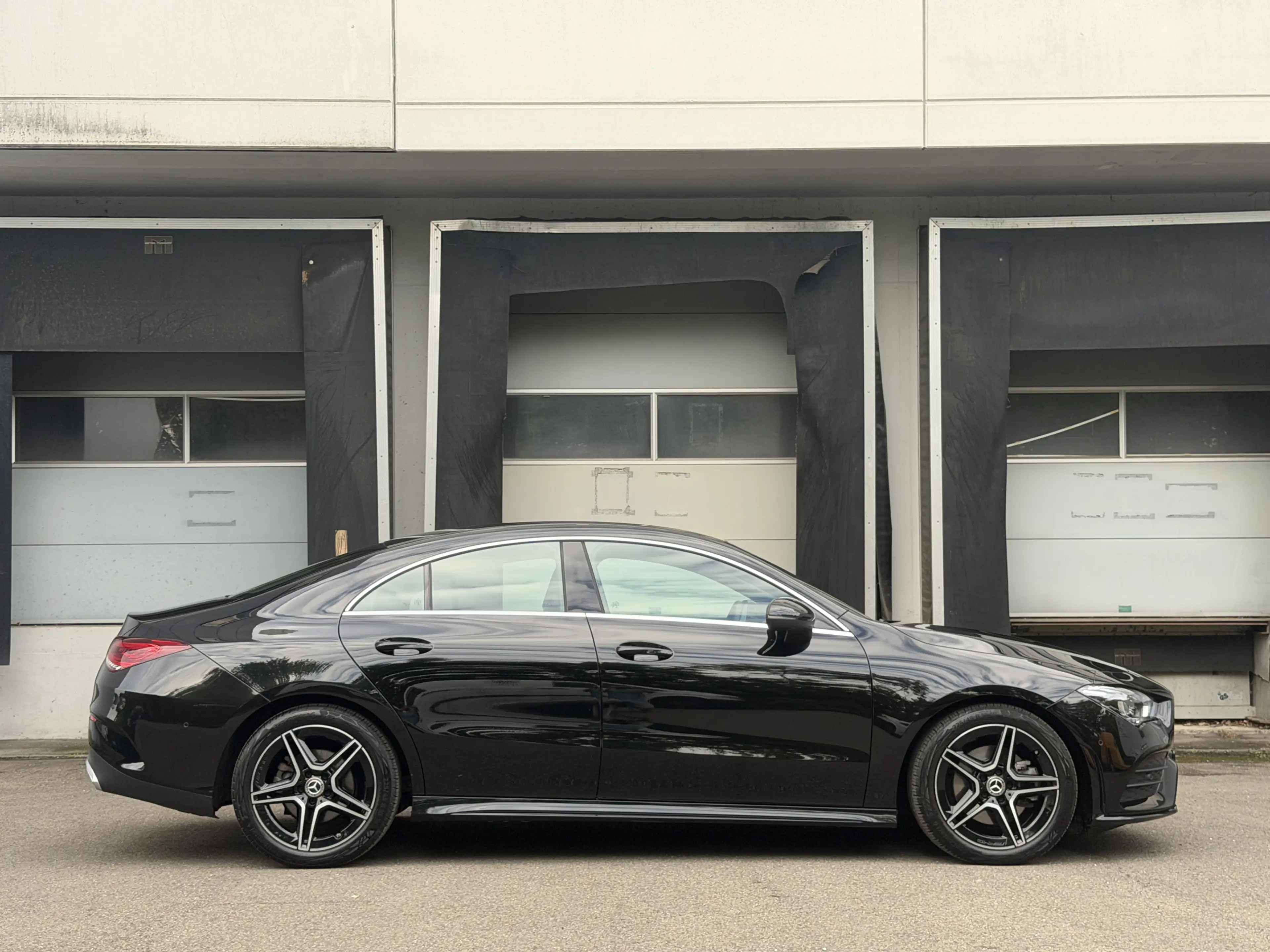 Mercedes-Benz CLA 220 Coupe 4-M AMG LED MBUX Distronic 360° — photo 7